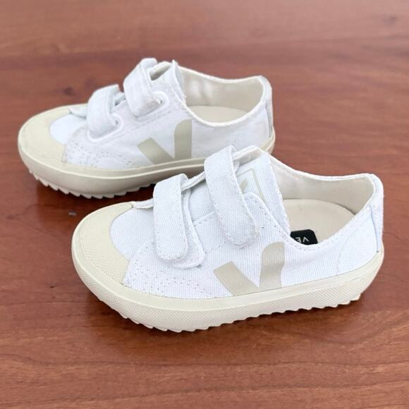 VEJA Small Ollie Canvas White Sneakers Toddler Size 6 - Picture 4 of 11